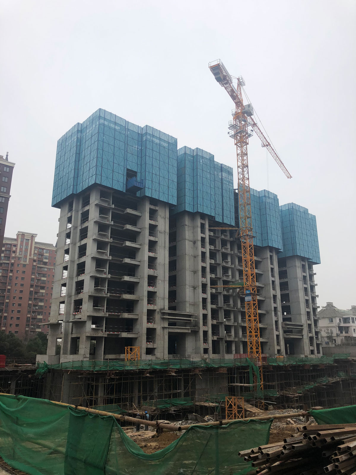 商住項(xiàng)目-世茂龍灣八期項(xiàng)目-武漢萬業(yè)建筑工程有限公司