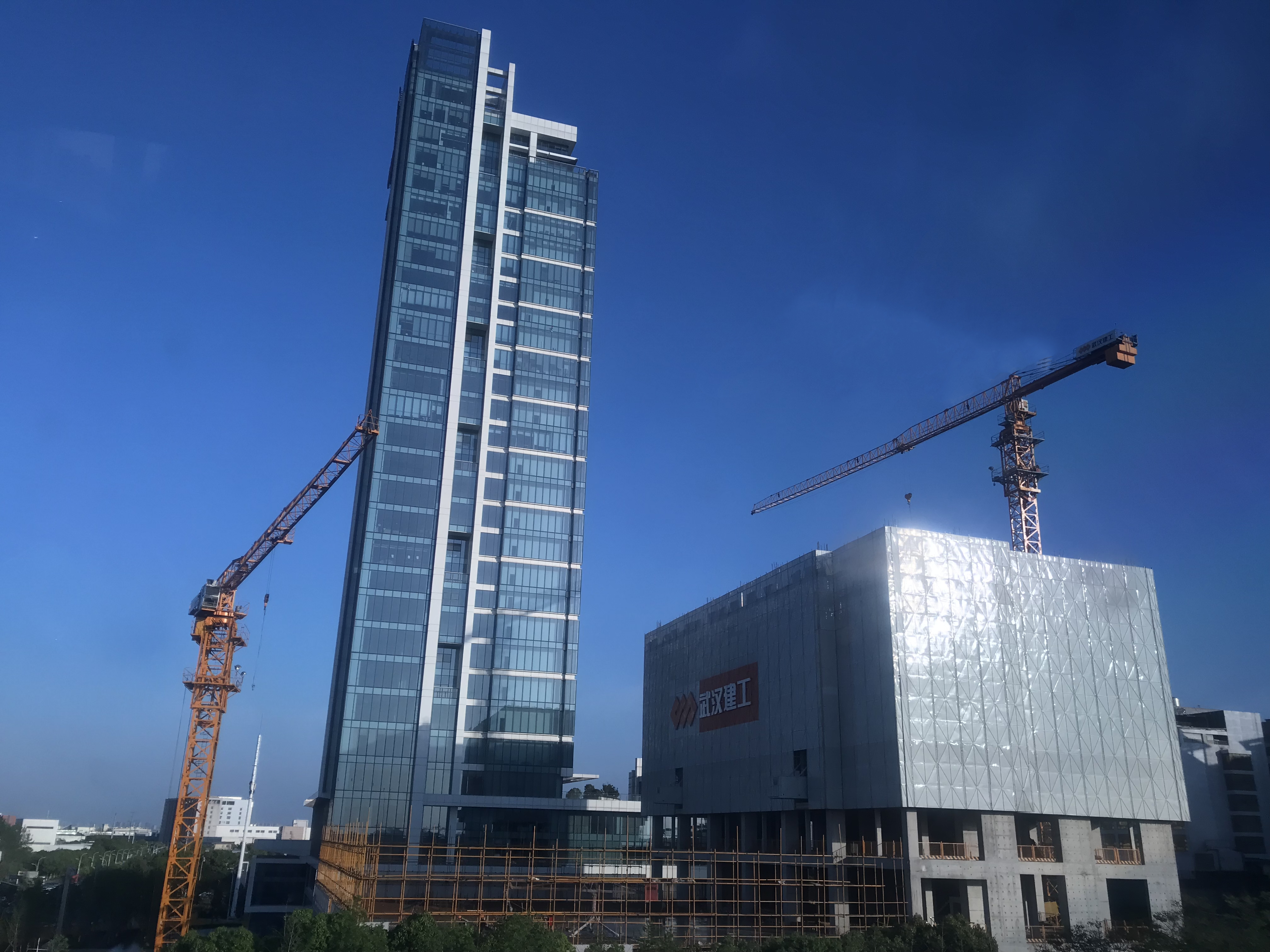 城開經(jīng)開大廈-武漢萬業(yè)建筑工程有限公司